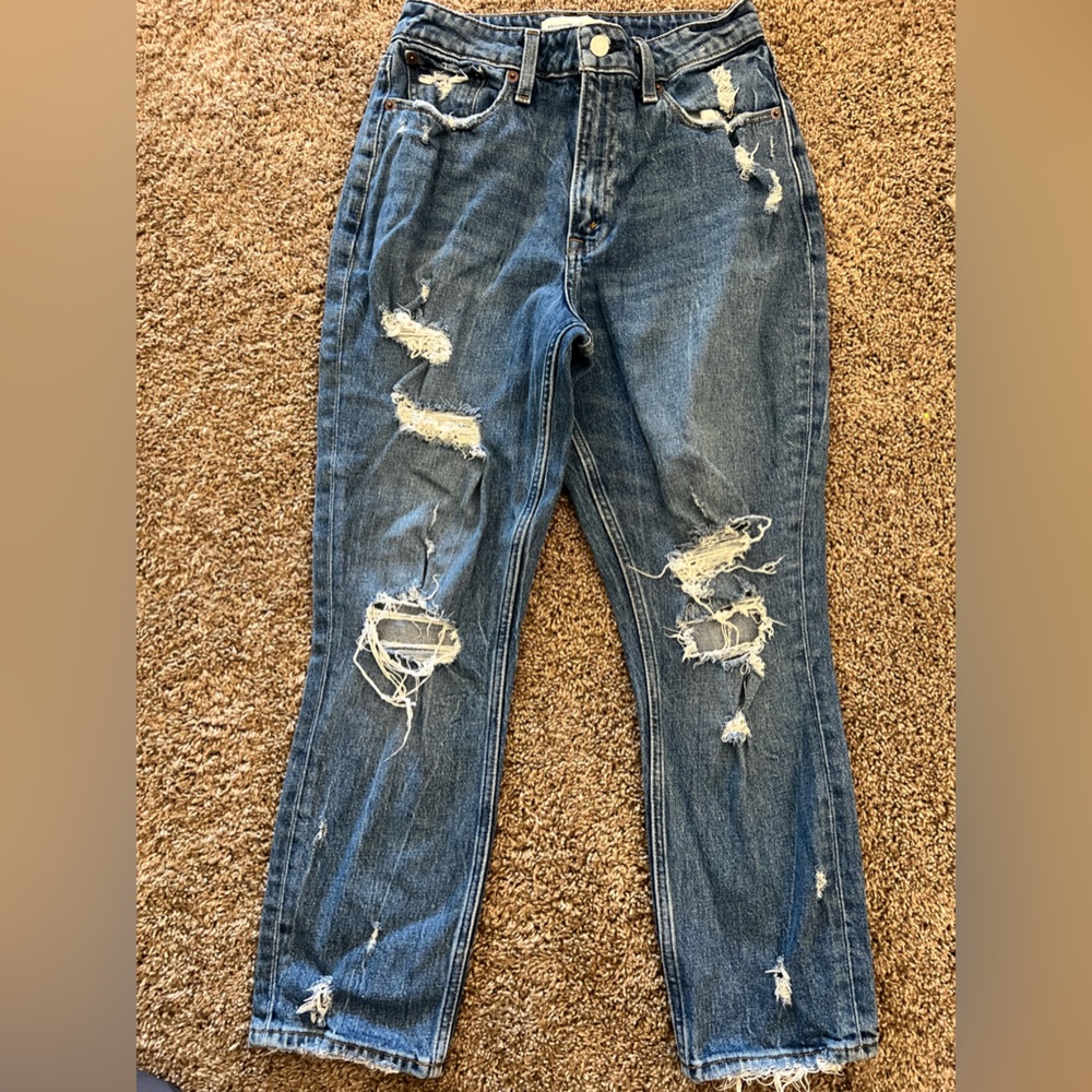 Abercrombie curve love size 27/4- like new condition.